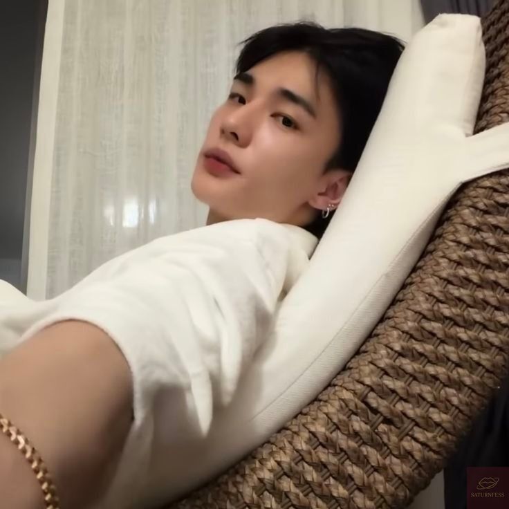 Smut base rps! tweet media