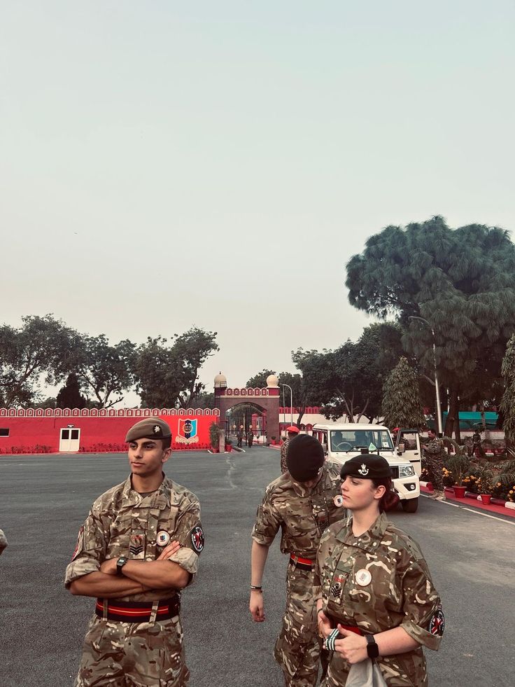 Śaciṣṭha tweet media