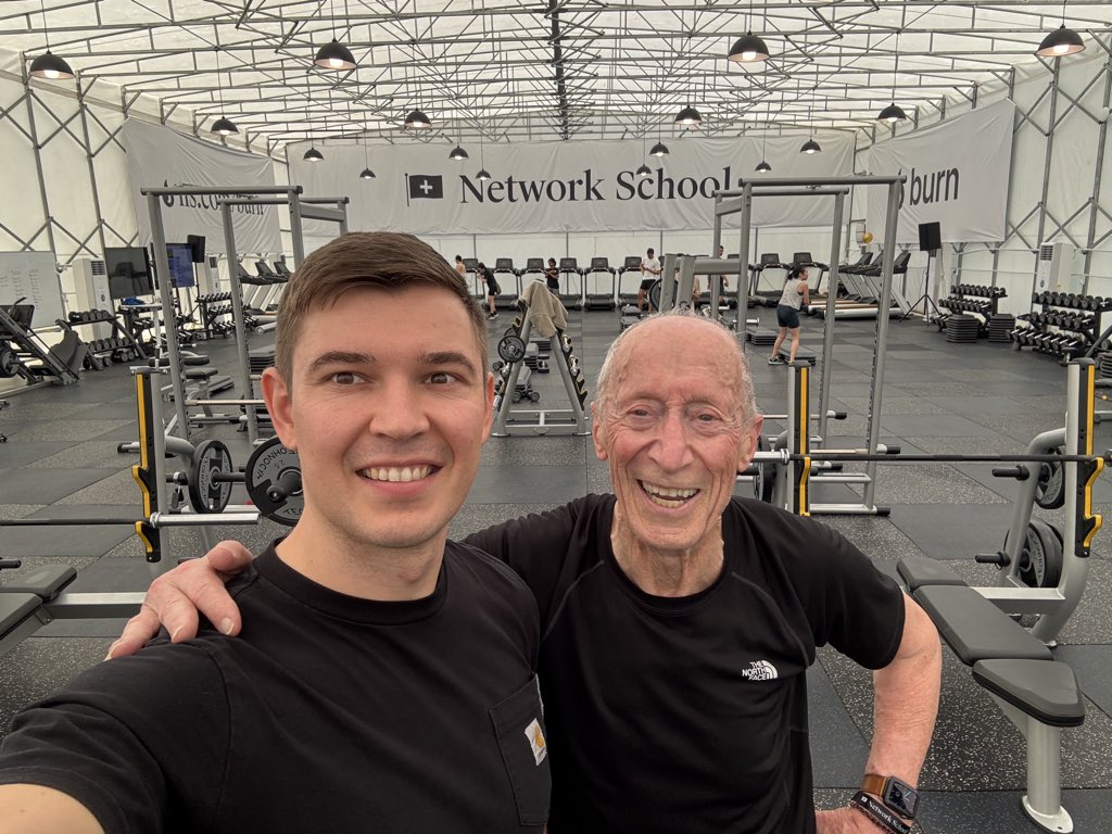 Ivan 🧳 tweet media