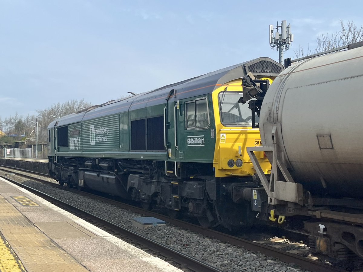 Alumina 💜🏳️‍⚧️ tweet media