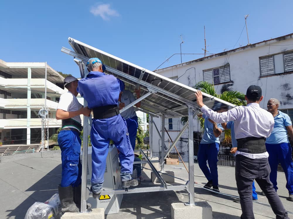 ↪️ Sin cobertura: El desafío de las telecomunicaciones en Cuba ante el déficit energético.
share.google/0epPkSzx2OxtJW…