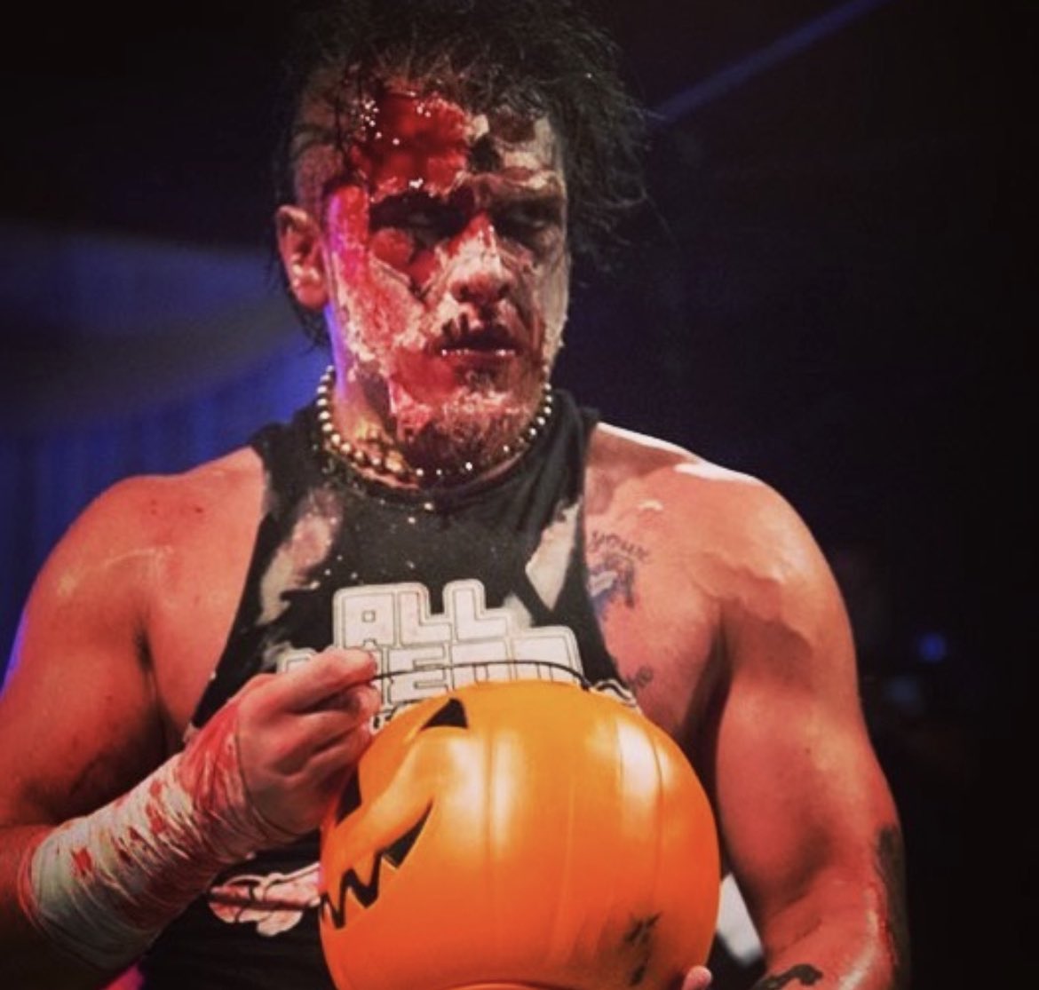 King of the Outlaw Mudshow. tweet media