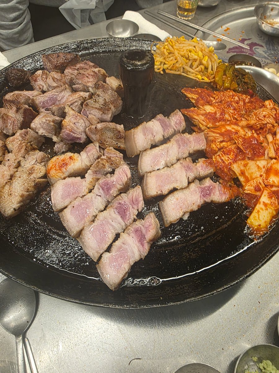 나만 당할 수 없어!!
이시간에 먹을 거 사진 보며
고통스러웠던 나날들
드디어 복수의 날이 와따
하하해새햐시ㅡ하하하사하하