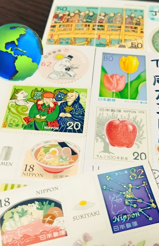 iikt0_6's tweet photo. 🇹🇼の英語の先生に眠るムーミン、🇵🇱の科学好きにPaperSistersの📮、🇺🇸の美術好きにキラリ、🇨🇳の親子に🗾食べ物。
いつも直感で選んだカードと自己満なテーマで切手をコーディネートする時間が好き。
4枚書いて1時間がちょうど良い🖊️
#ポスクロ
#postcrossing https://t.co/D38lTZb5AE