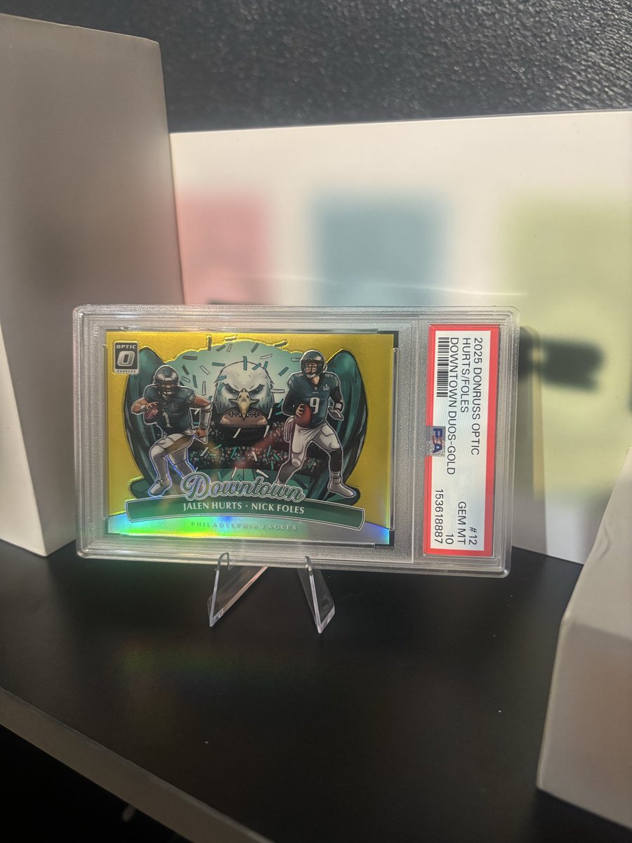 Bobby’s House of Cards tweet media