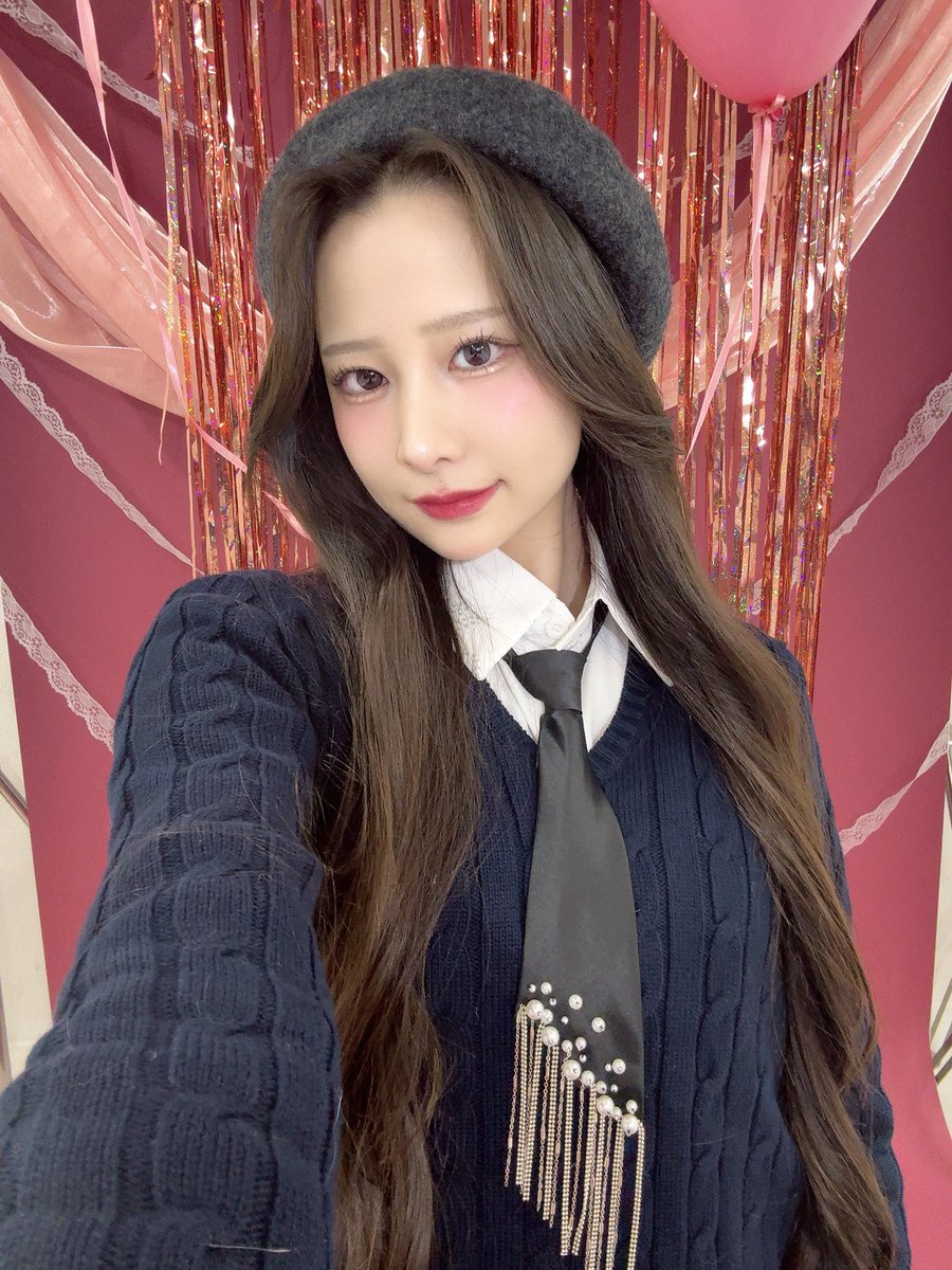 奈月るな tweet media