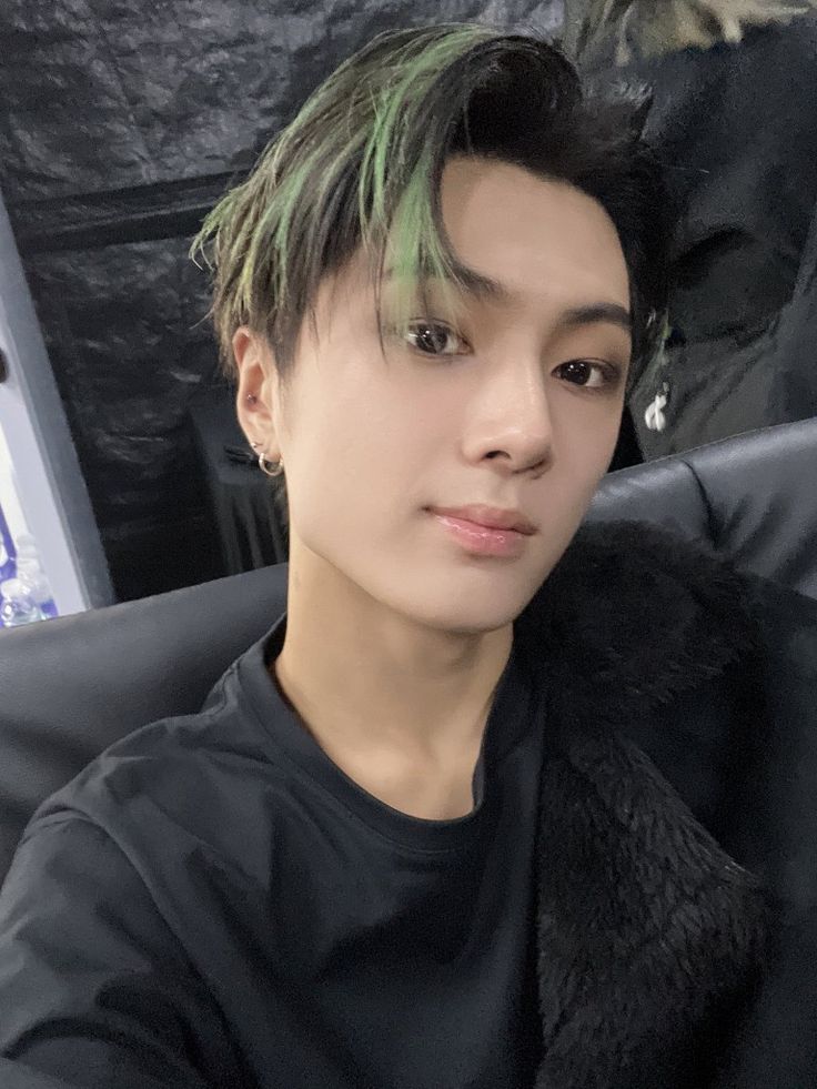 레레 ۶ৎ tweet media