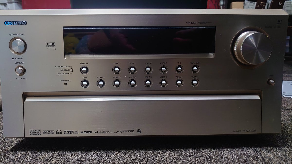 ONKYO TX-NA1000ですね！ 2004年発売、定価は￥630,000！ HDMIのみなら
