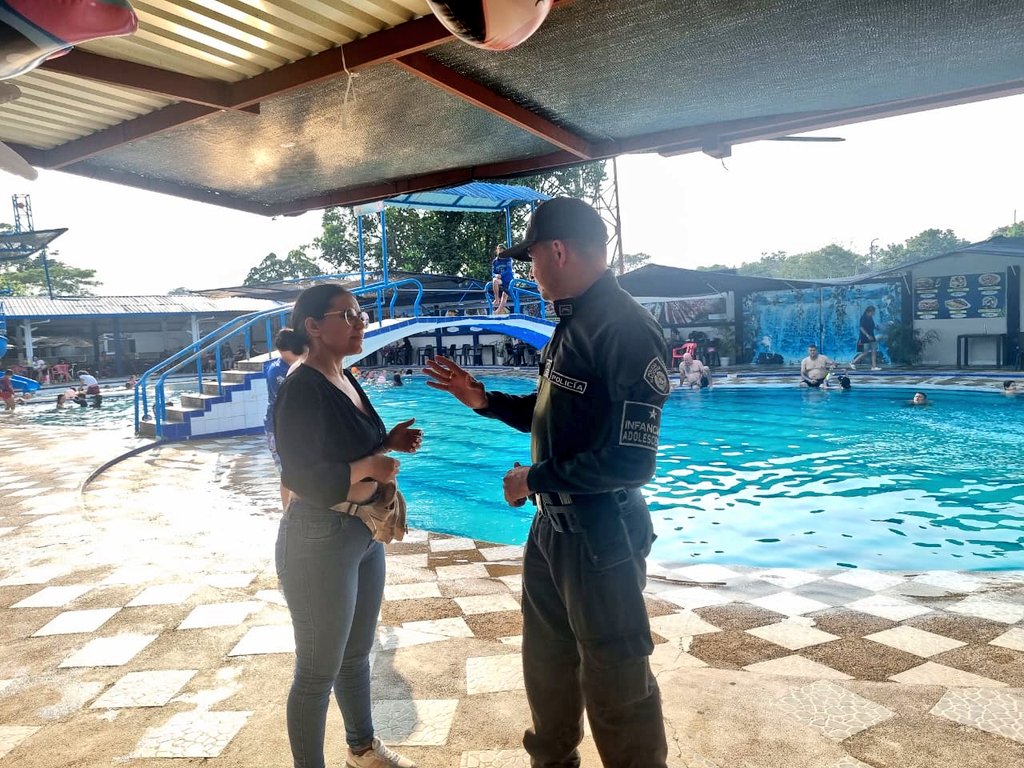 Departamento de Policía Meta tweet media