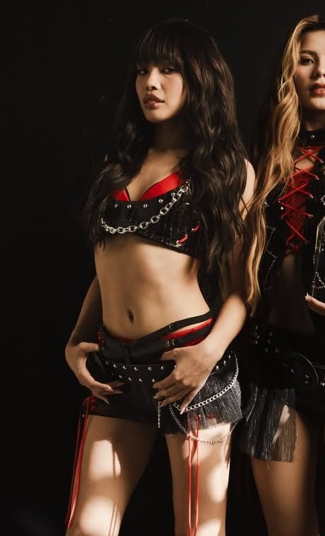 as a firm believer na color ni aj ang red and black... trust me when i say i almost fell on my knees 

ALPHAS RISING STARS
#BBPHWomenInMusic2026