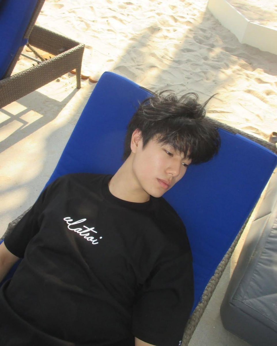 ⓁⓁⒾⓃⓃ tweet media