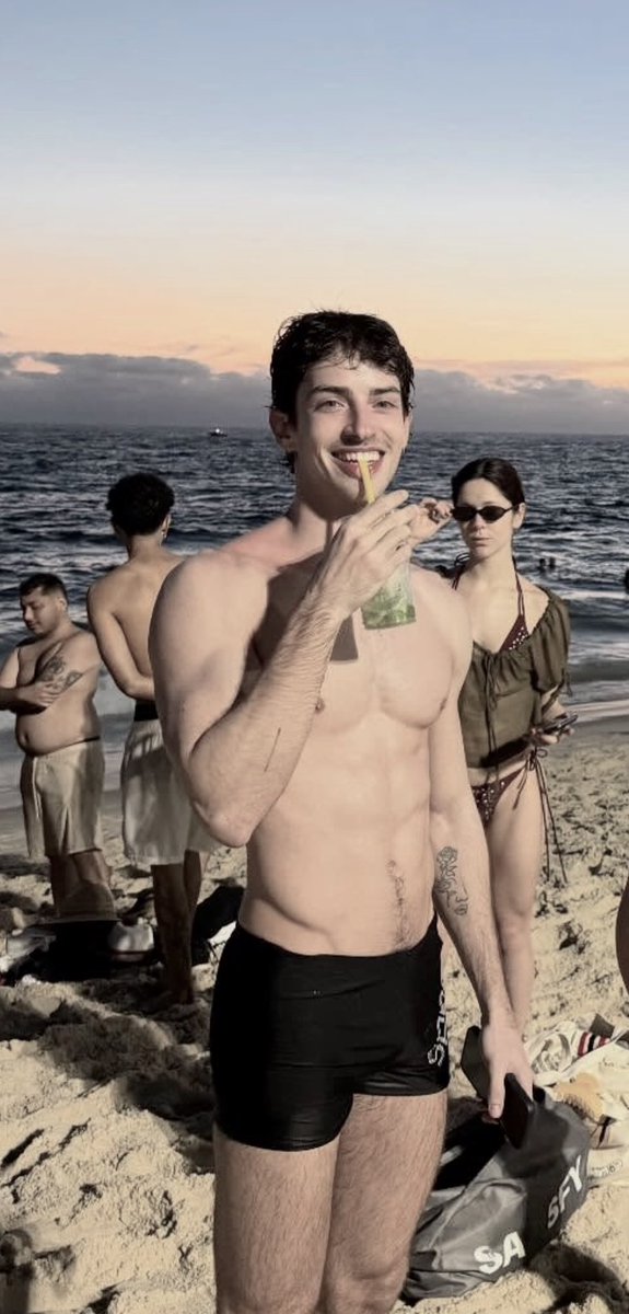 𝑳𝒖𝒄𝒂 tweet media