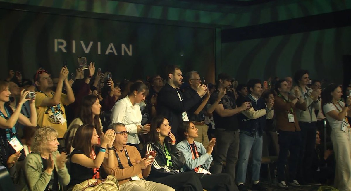 Adam Scott Updates tweet media