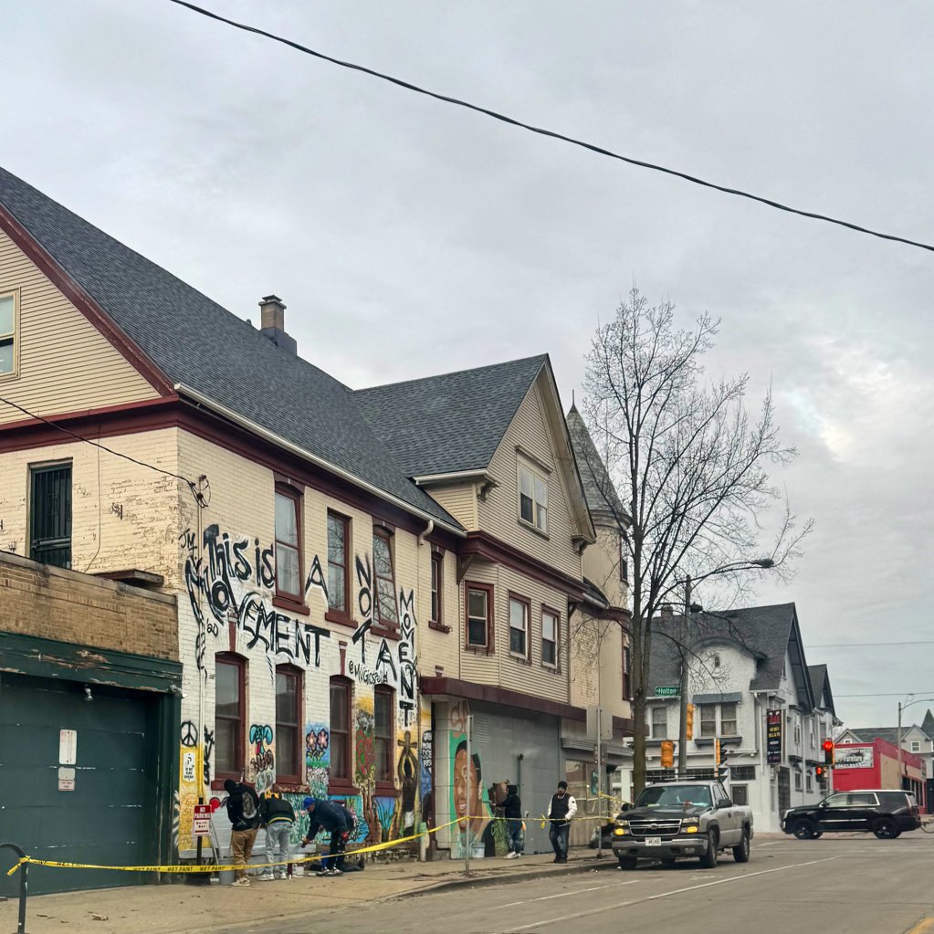 rust belt city girl tweet media