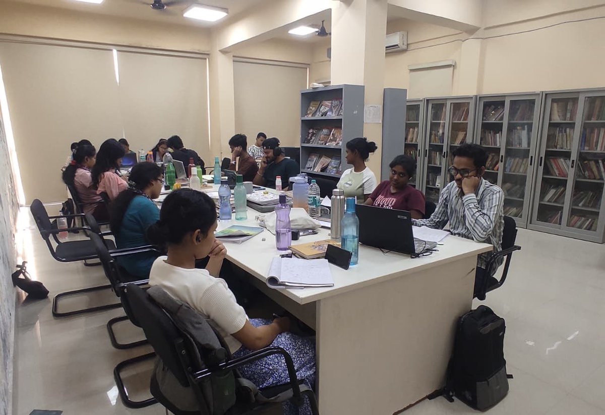 BSCL_BBSR's tweet image. The library at BSCL’s IPSC Building, located at Bapuji Nagar and Saheed Nagar, is fully functional and provides a dedicated space for learning, reading, and knowledge-sharing with free wifi for students.

#SmartCity #SmartBhubaneswar #PublicLibrary #StudentSupport #FreeWiFi