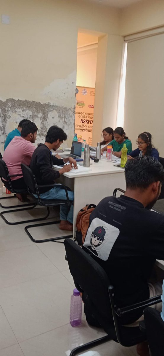BSCL_BBSR's tweet image. The library at BSCL’s IPSC Building, located at Bapuji Nagar and Saheed Nagar, is fully functional and provides a dedicated space for learning, reading, and knowledge-sharing with free wifi for students.

#SmartCity #SmartBhubaneswar #PublicLibrary #StudentSupport #FreeWiFi