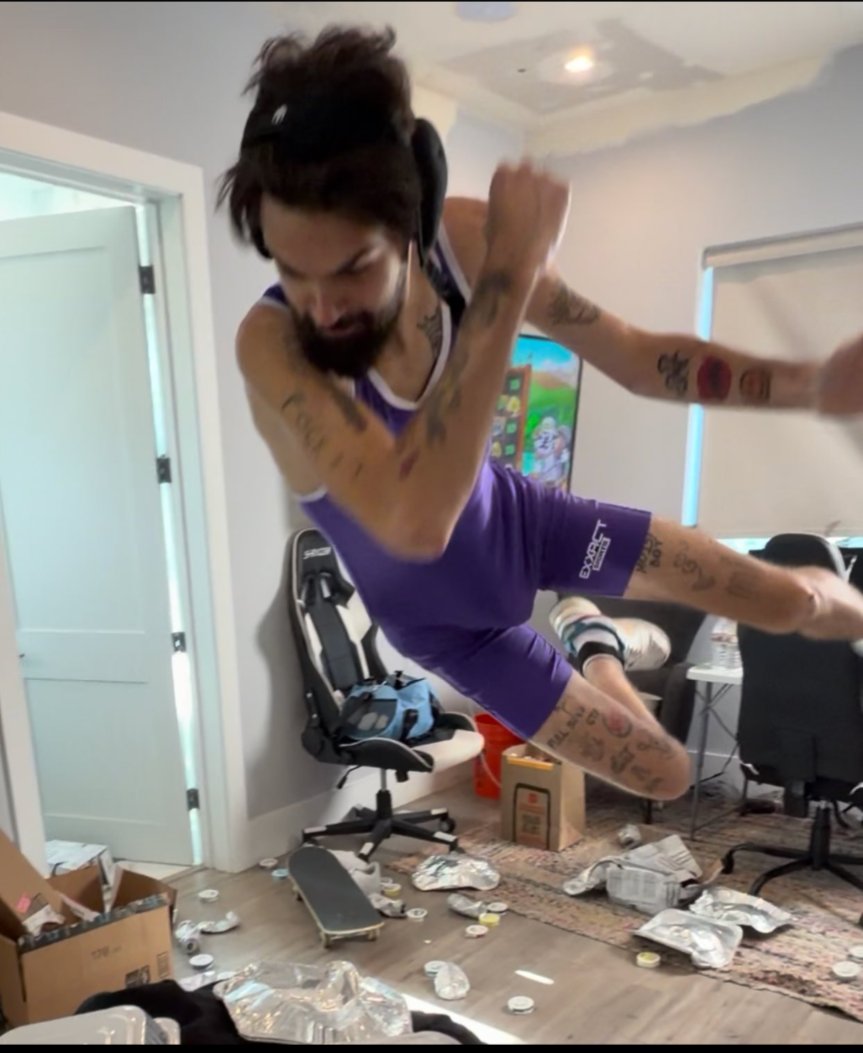 PandaClipsss tweet media