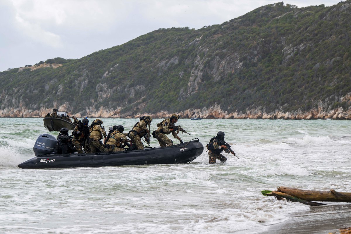 CJOC_COIC's tweet photo. Exercise Tropical Dagger XIII just wrapped up in Jamaica. The annual JDF-led exercise, with #CANSOFCOM and USSOCSOUTH support, has grown to include SOF from various Caribbean nations, developing capabilities that directly contribute to greater security within the Americas. https://t.co/Z34tWEkriw