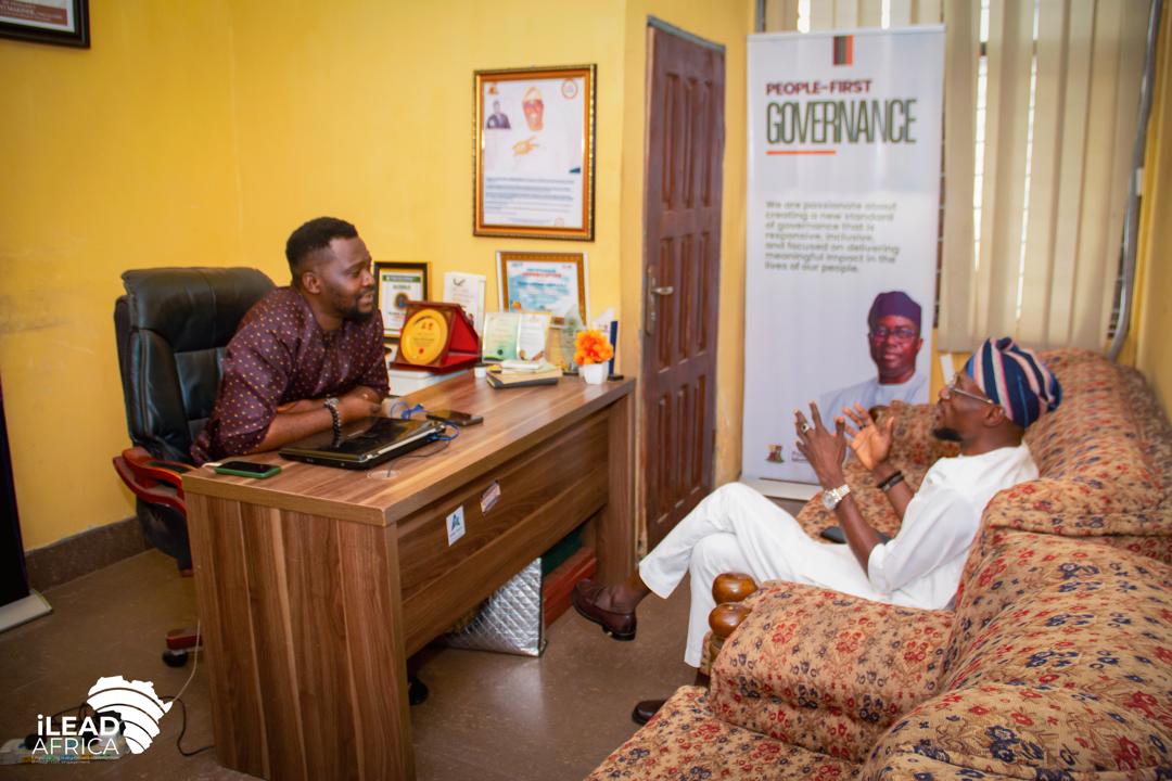 #WhiteKONG 🦍🔥✊💯 tweet media