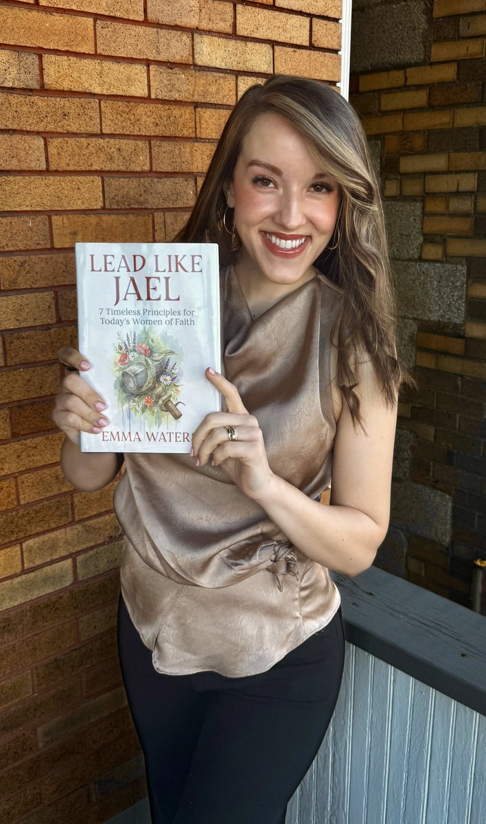 Emma Waters tweet media