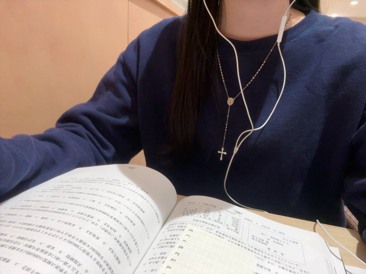 モモカ tweet media