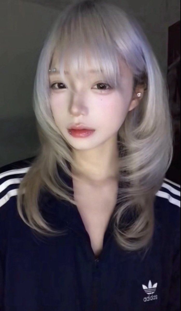 かれん tweet media