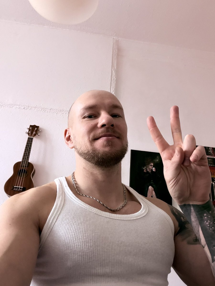 ТАМ БЛЯ О БЛЯ ТО БЛЯТЬ О БЛЯ ТО БЛЯ ЭТА БЛЯ tweet media