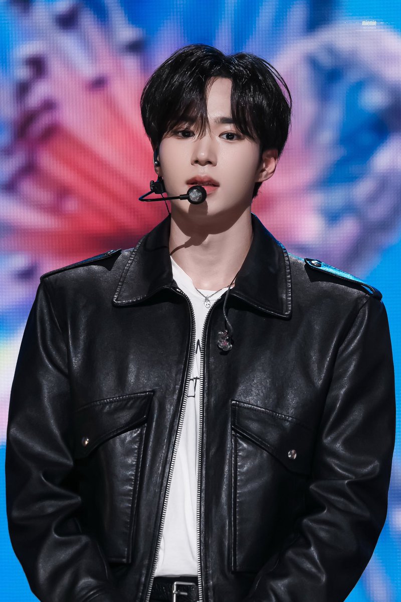 엘 🦊 tweet media