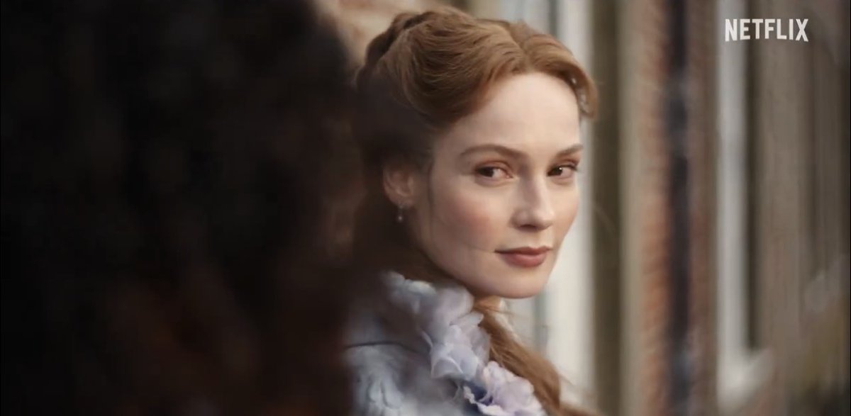 Aurora 🏰🎭 tweet media