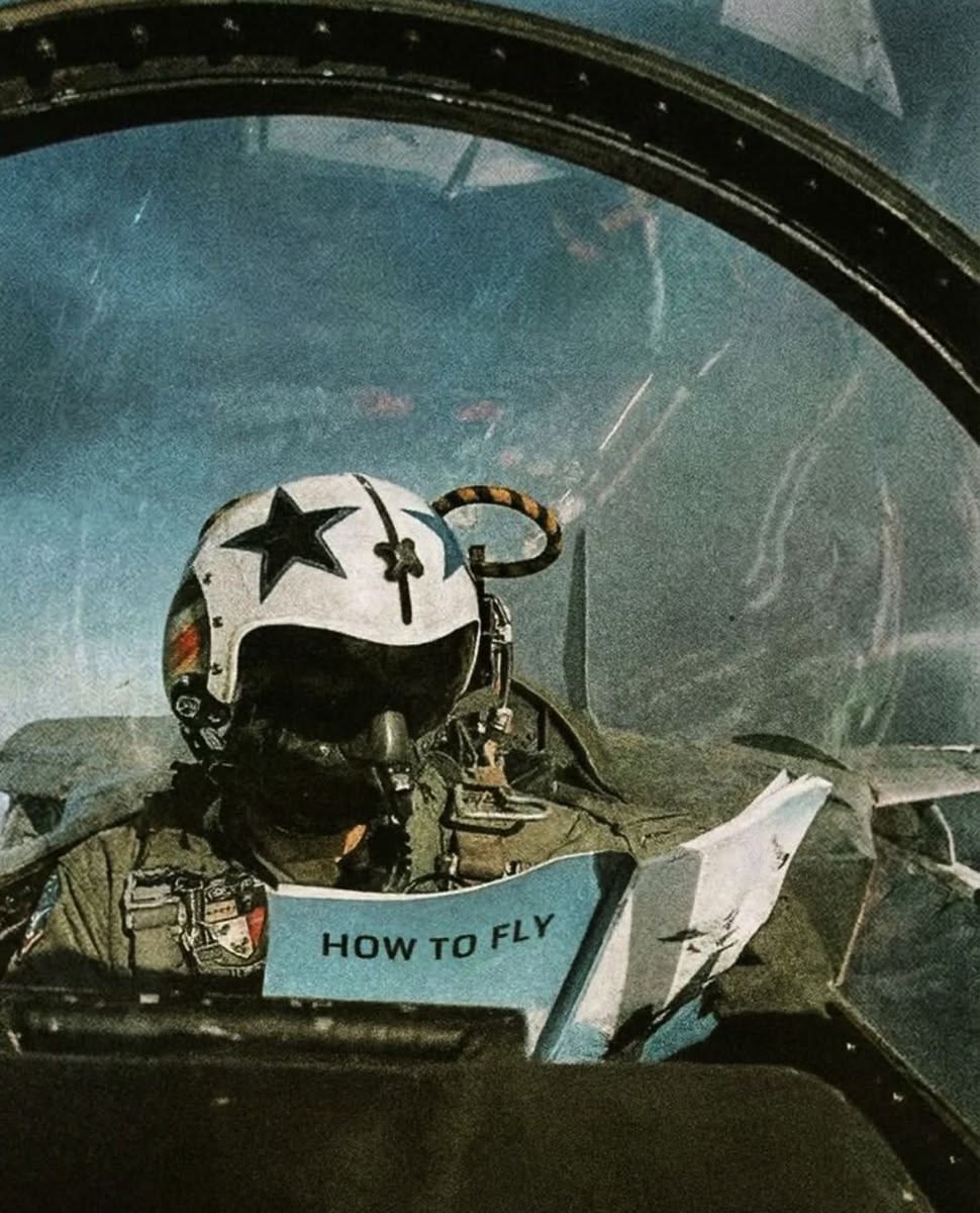 Artzchillect tweet media