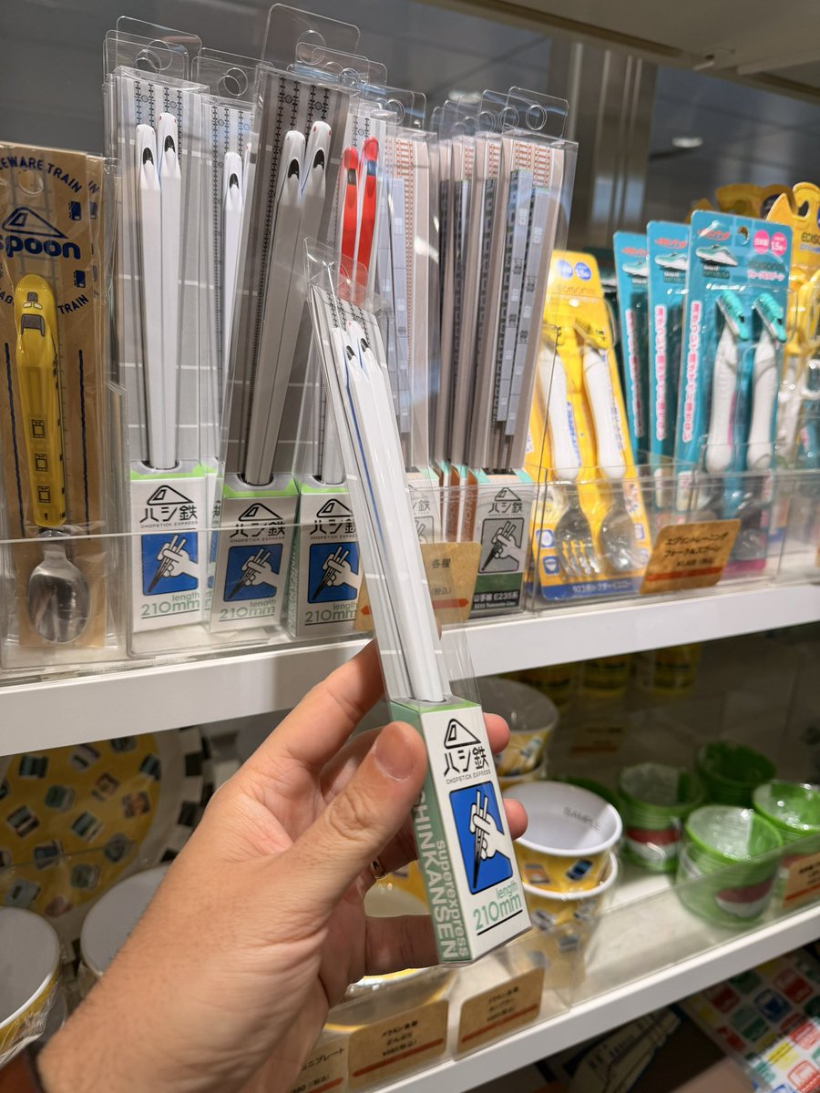 captslow tweet media