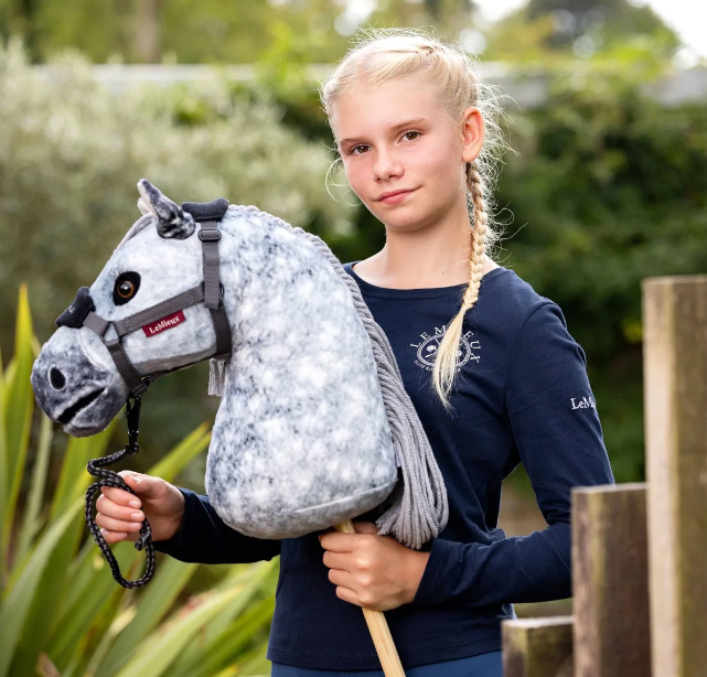 Nezvaný host 🇨🇿 tweet media