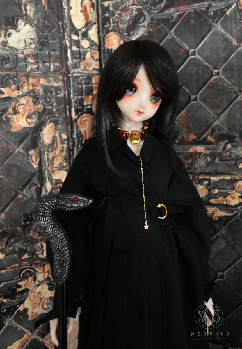 puru000000's tweet photo. 拡大  

メイク #ファニラボメイク 様　 
チョーカー #Ophedept 様
杖 @sensakuraharu 様 
ネックレス　スピカ様 https://t.co/nXXAaT3JHC