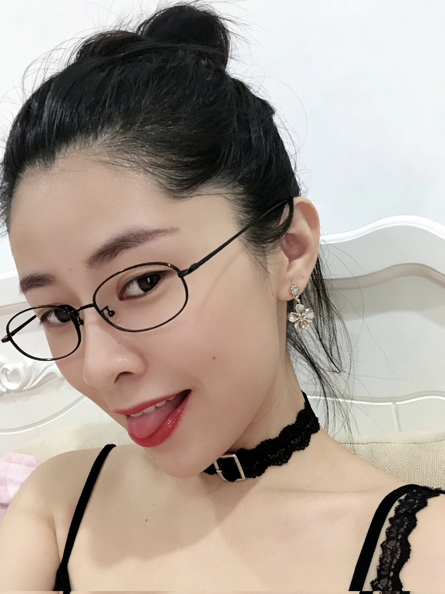 LOVE1998sasa's tweet photo. “哇哦～我们的宝贝儿子的鸡鸡真大啊呀…❤️"

"妈妈最喜欢这样服侍你了…每天都想摸宝贝儿子���鸡鸡呢…❤️"
"想射吗？射吧宝贝…射给妈妈…妈妈喜欢你的精液味道…全部射出来，妈妈会好好品尝的…没关系的，我的乖儿子…妈妈永远都是你的专属女人…你想怎么玩都可以…来吧，射给妈妈…❤️"
#小马拉大车 https://t.co/QgO7rXWXG0