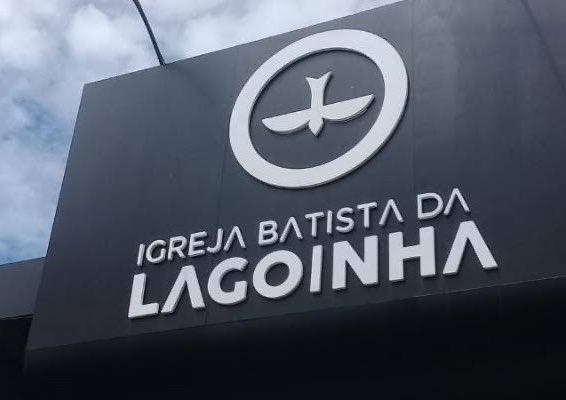 andreiadejesuus's tweet photo. 🚨 URGENTE! Policiais penais foram CONVOCADOS pela Secretaria de Justiça e Segurança Pública de Minas para participar de "reunião" na Igreja LAGOINHA, a mesma que tem como pastor o cunhado de VORCARO, dono do Banco MASTER, e que doou MILHÕES para as campanhas de BOLSONARO. Já encaminhamos para o Ministério Público.