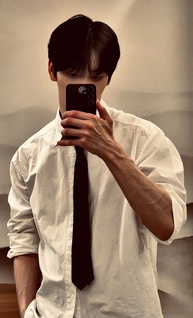 Base umum bisa follow @cornerfess tweet media