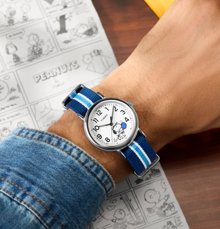 GamaCahaya's tweet image. Jam tangan TW2Y50600 dirancang menggunakan low lead brass case dengan polished finish berdiameter 37 mm dan tebalnya 9,5 mm. 
Jam tangan dengan ketahanan air hingga 50 meter ini memakai mineral glass untuk melindungi dial.