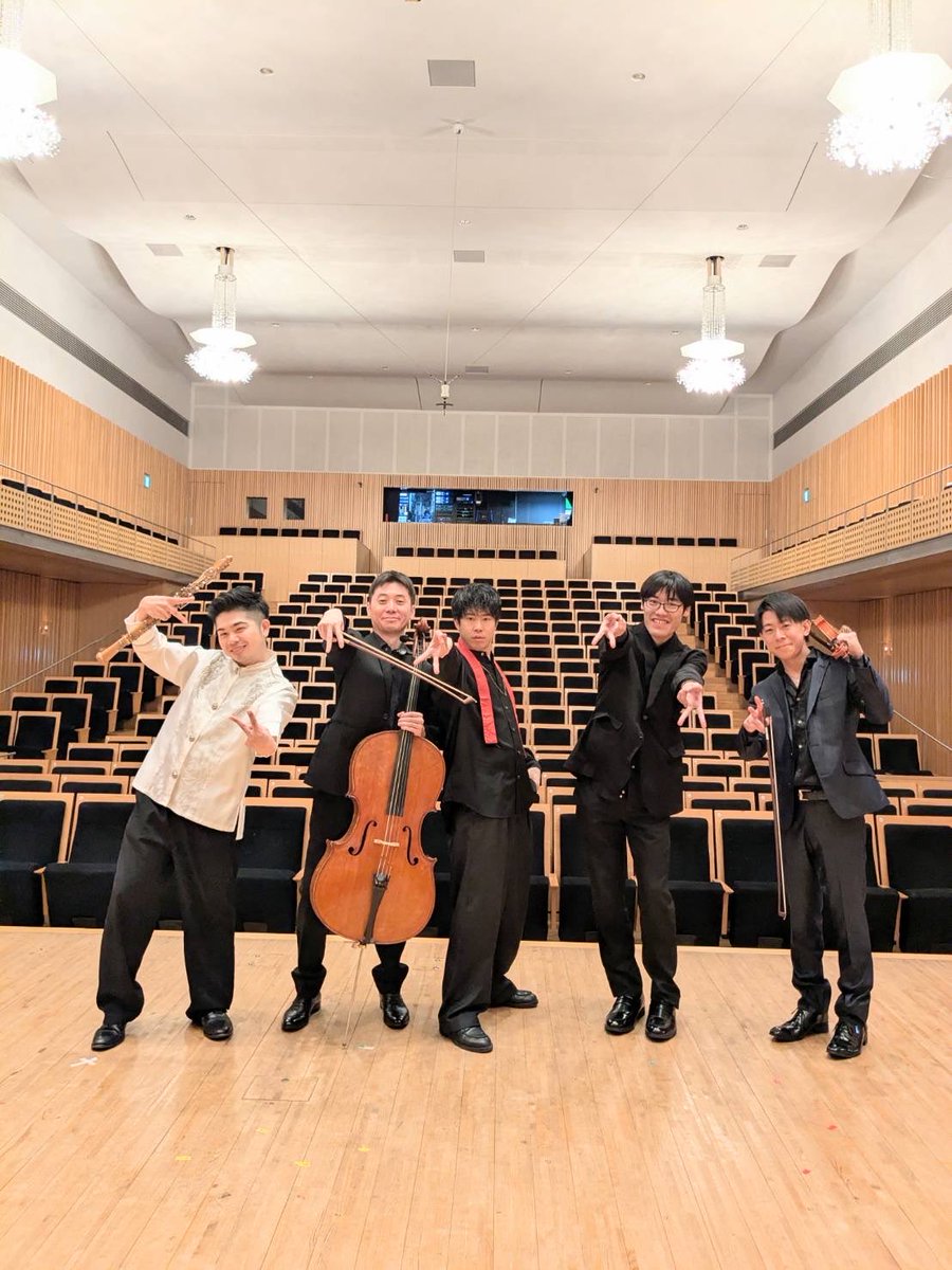 Kashiwa_Classic's tweet photo. 「男たちのクラシック」無事に開催！多くのお客様にご来場いただきありがとうございました🎶
室内楽やソロの息の合った演奏に笑顔があふれ、最後は運動会メドレーで楽しく締めくくりました🎵
次回は5/24(日)第118回定期演奏会！HPよりご予約受付中👉 https://t.co/aEWWYzgrY2 https://t.co/ehSugbun5i