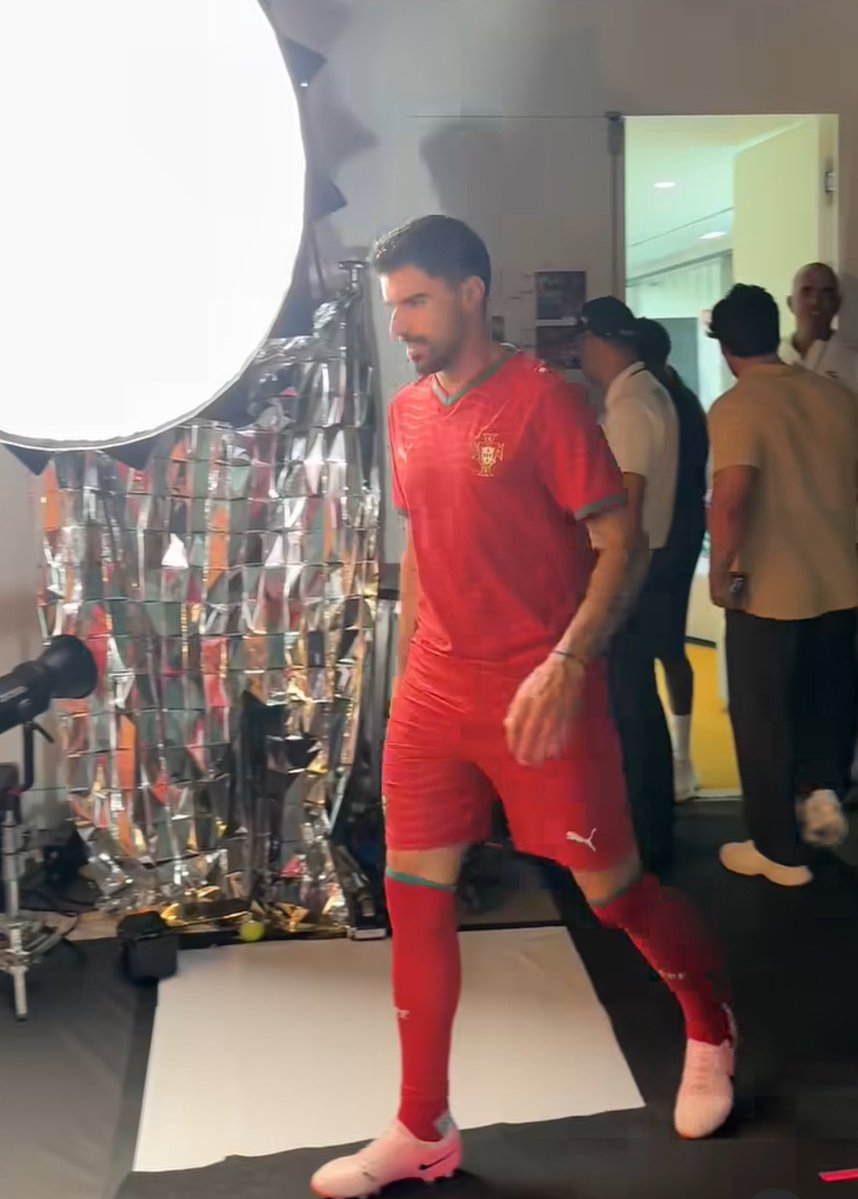 نيفيزه tweet media