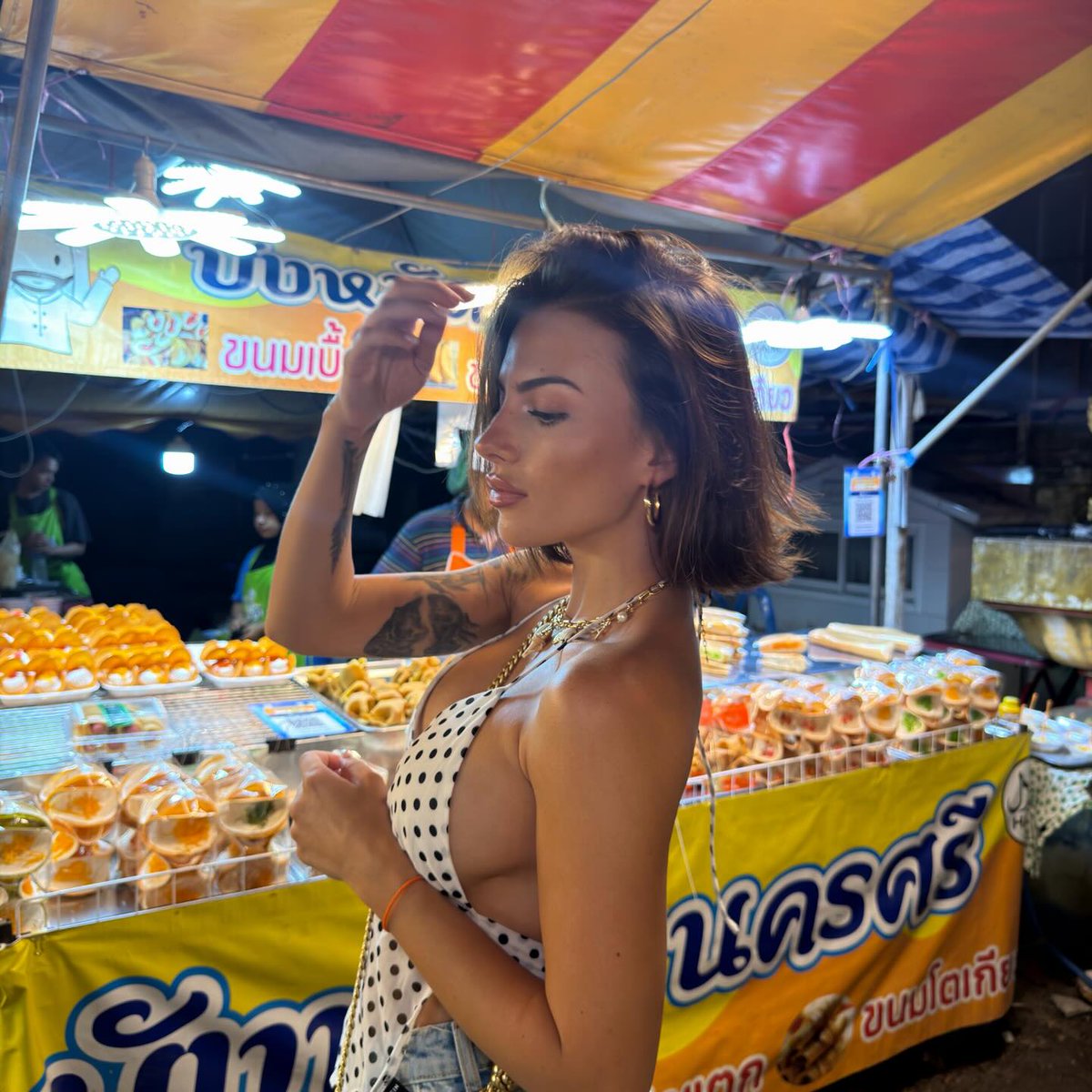 PrettyGirls tweet media