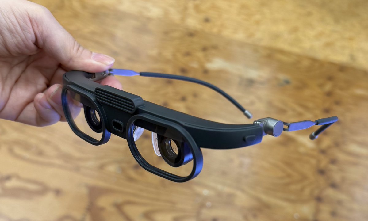 kure_kure_zo's tweet image. #LODGEXRTalk

ViXion2も体験させてもらえた

すごいいい

ViXion1を以前やったときは、いいけど見える範囲狭いなーって思ってた分が
だいぶ広くなってた