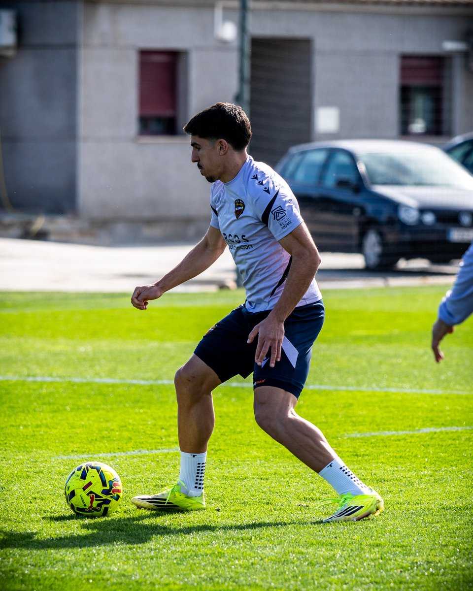 Levante UD tweet media