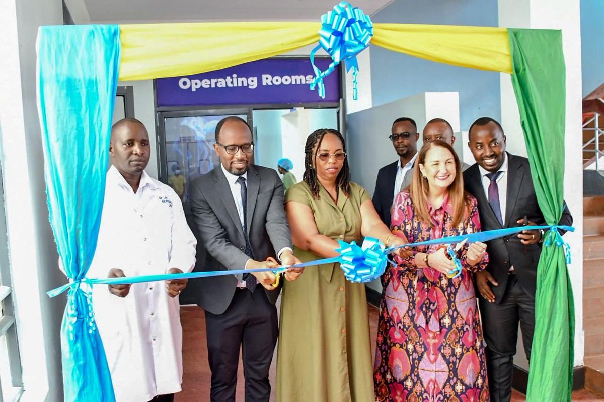 Operation Smile tweet media