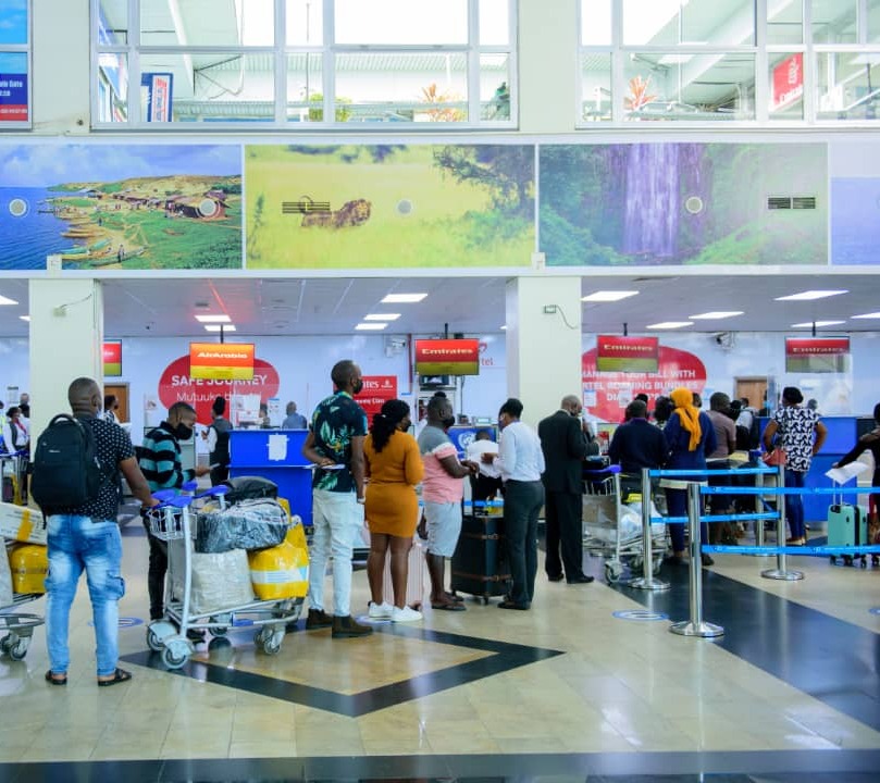vensor_muhumuza's tweet photo. At least 21 African countries can now enter Uganda visa-free. Uganda becomes the latest to open its borders to African citizens, following Rwanda and Kenya. A big step toward one Africa movement. https://t.co/OU5Hywe64A