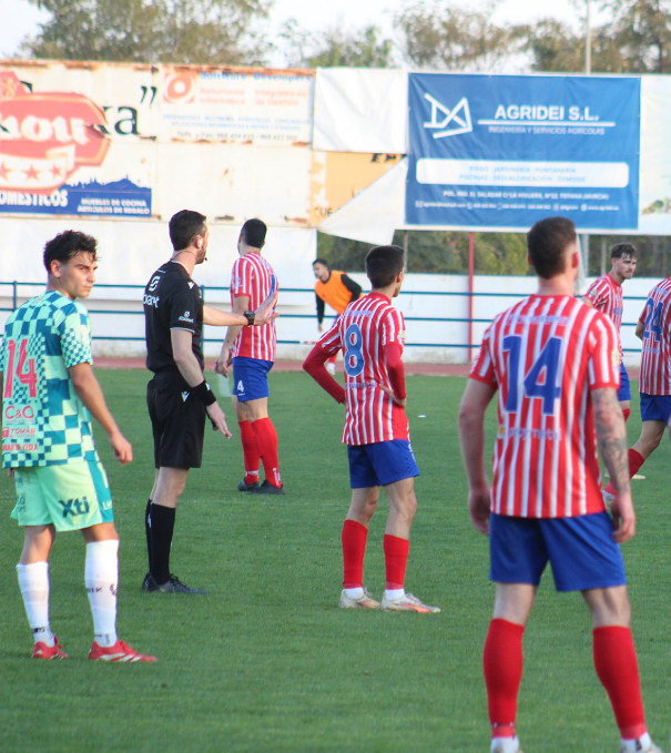 Nacional10x's tweet photo. 3º RFEF - Más minutos

@Franlaosa es el futbolista de la plantilla del filial @Yeclano_dptvo con más minutos.

El hábil estilete acumula 27 PJ, de los cuáles partió en 23 como titular + 1 gol y demás asistencias. Sin duda un jugador diferencial por dentro y con mucho desborde. https://t.co/LYNcG8KnBl