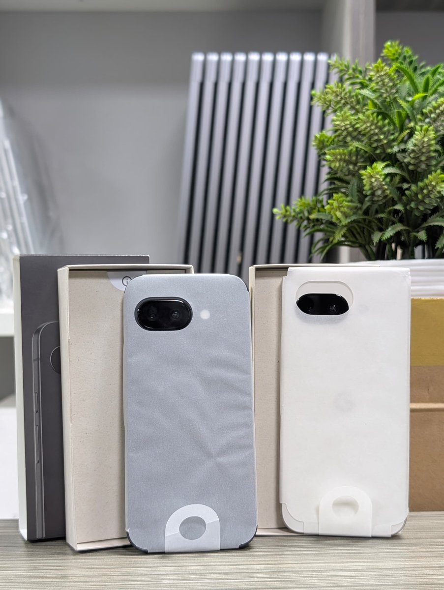 OasisGadget's tweet photo. New (Open box) Google Pixel 9a 128GB FU Obsidian &amp; Porcelain ₦640,000

@Wizarab10 @AjeboDanny https://t.co/MY7xCSKLdP