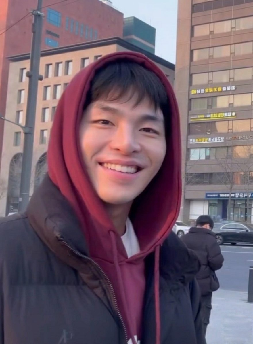 For_Junhoe (구준회) tweet media