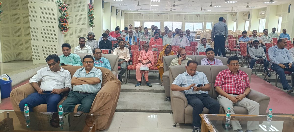 Today at AWEIL Corporate Office, CMD and BoDs distributed assistive devices to the Bonafide individuals through ALIMCO, Kanpur as part of CSR activities in 2025-26. This is done in addition to the CSR activities of the Units. <a href="/DefProdnIndia/">Defence Production India</a> <a href="/SpokespersonMoD/">Ministry of Defence, Government of India</a>