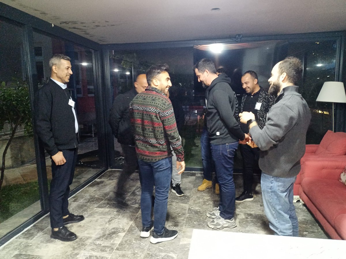 Okulumuzda Baba Destek Programı BADEP Başladı 13 hafta sürecek program; Anne Çocuk Eğitim Vakfı AÇEV Egitimcisi Psikolojik Danışman Rehber Öğretmen Mustafa CANPOLAT liderliginde okulumuzda öğrencisi bulunan babalarımız Katılmaktadır. <a href="/fatmatutkunnn/">Fatma Tutkun</a>