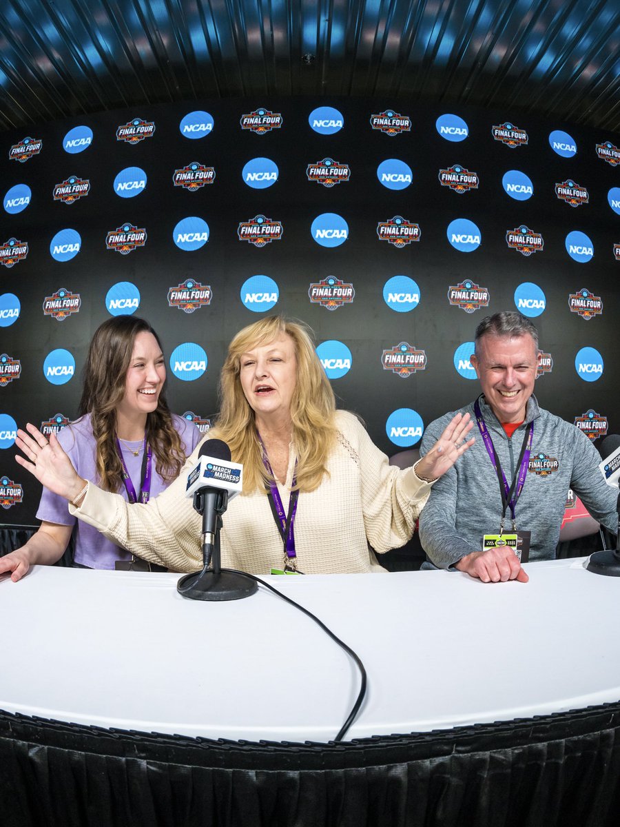 On Location tweet media